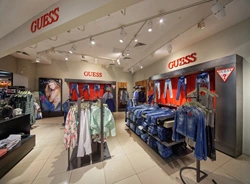 Освещение магазина GUESS. BUTIK.RU. Москва.