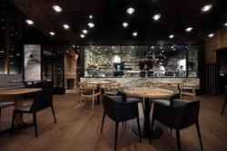Освещение бара Q Wine Bar. Сантк-Петербург.