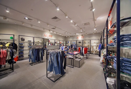 Освещение Освещение магазина Armani Jeans. BUTIK.RU. Москва - фото 3
