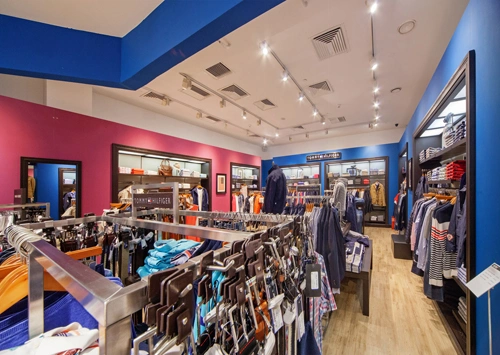 Освещение Освещение магазина Tommy Hilfiger. BUTIK.RU. Москва. - фото 1