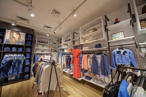 Освещение Освещение магазина Pepe Jeans. BUTIK.RU. Москва. - фото 1
