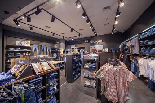 Освещение Освещение магазина Wrangler. BUTIK.RU. Москва. - фото 2