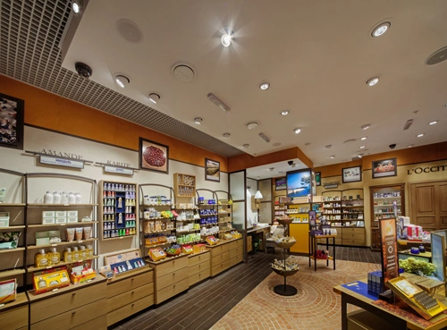 Освещение Освещение магазина косметики Loccitane. Москва. - фото 2