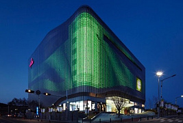 Архитектурное освещение. Zumtobel создал один из крупнейших медиа фасадов в мире.