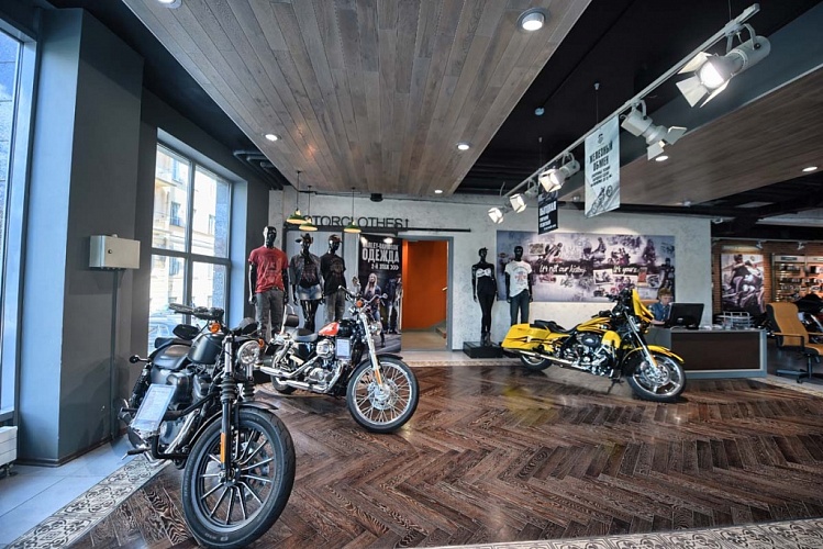 Салоны мотоциклов Harley Davidson - освещение рис.1